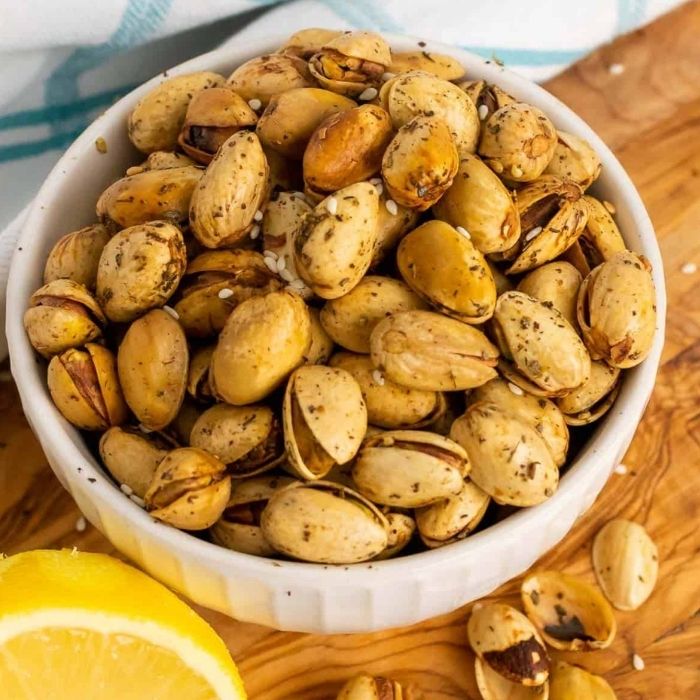 طرز بو دادن پسته تازه در خانه با فلفل