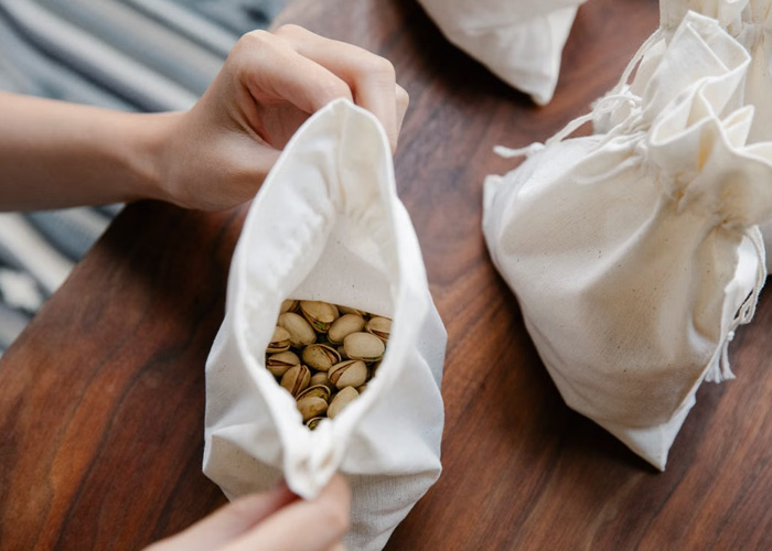 روش نگهداری پسته در خانه